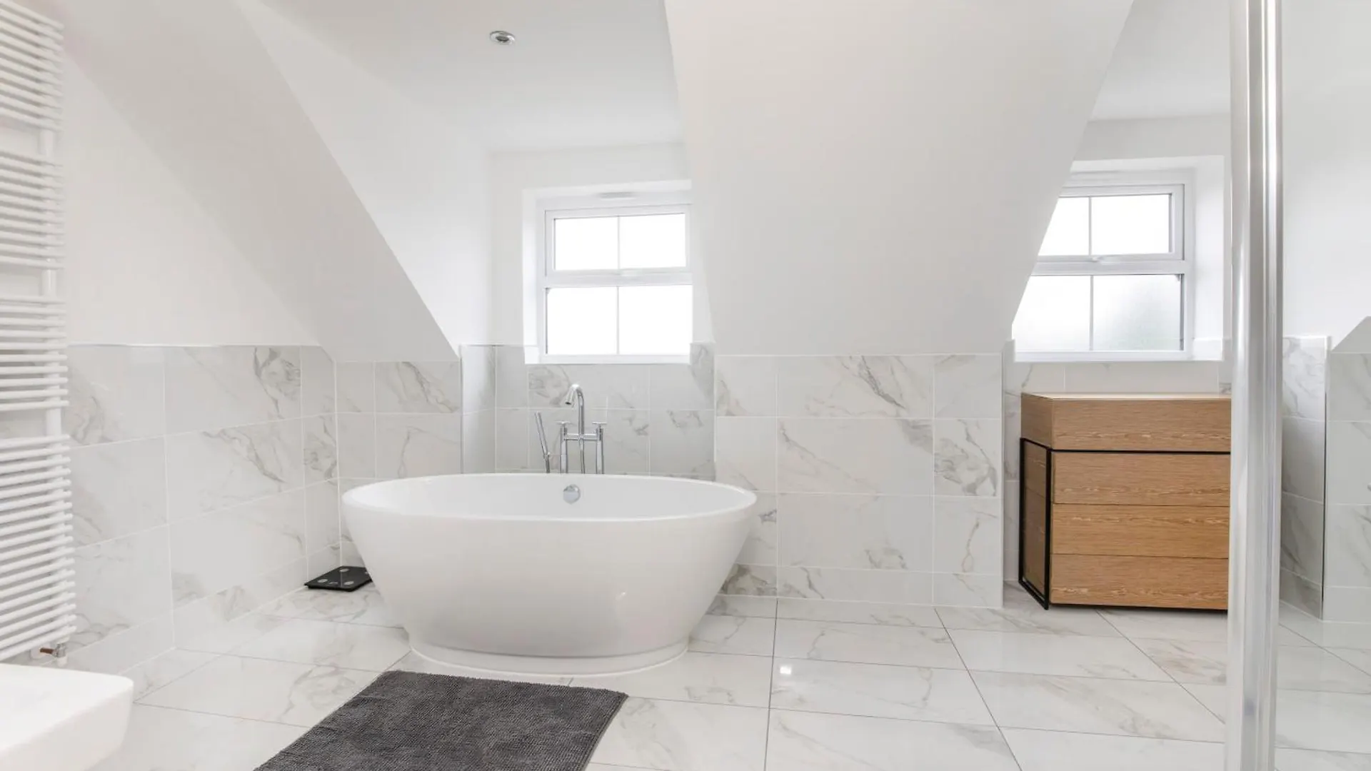Mount Vale 4 Bedroom Luxury Home & Free Parking York United Kingdom