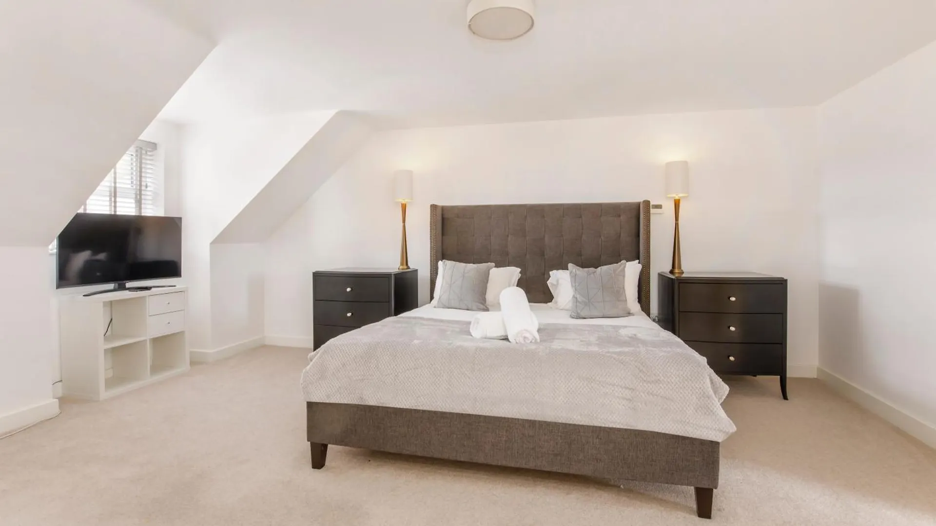 Mount Vale 4 Bedroom Luxury Home & Free Parking ヨーク イギリス