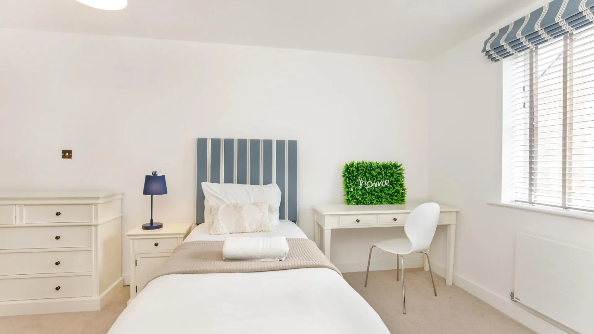Mount Vale 4 Bedroom Luxury Home & Free Parking ヨーク 別荘